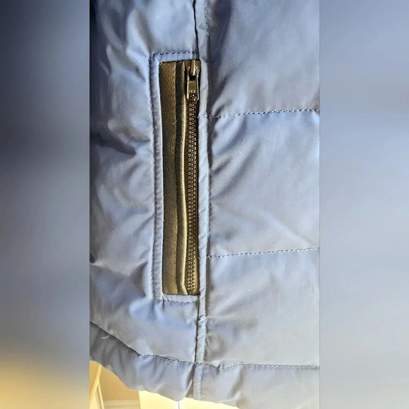 Danier Winter Down Filled Leather Blue Black Jacket size L Fitted - Picture 7 of 14